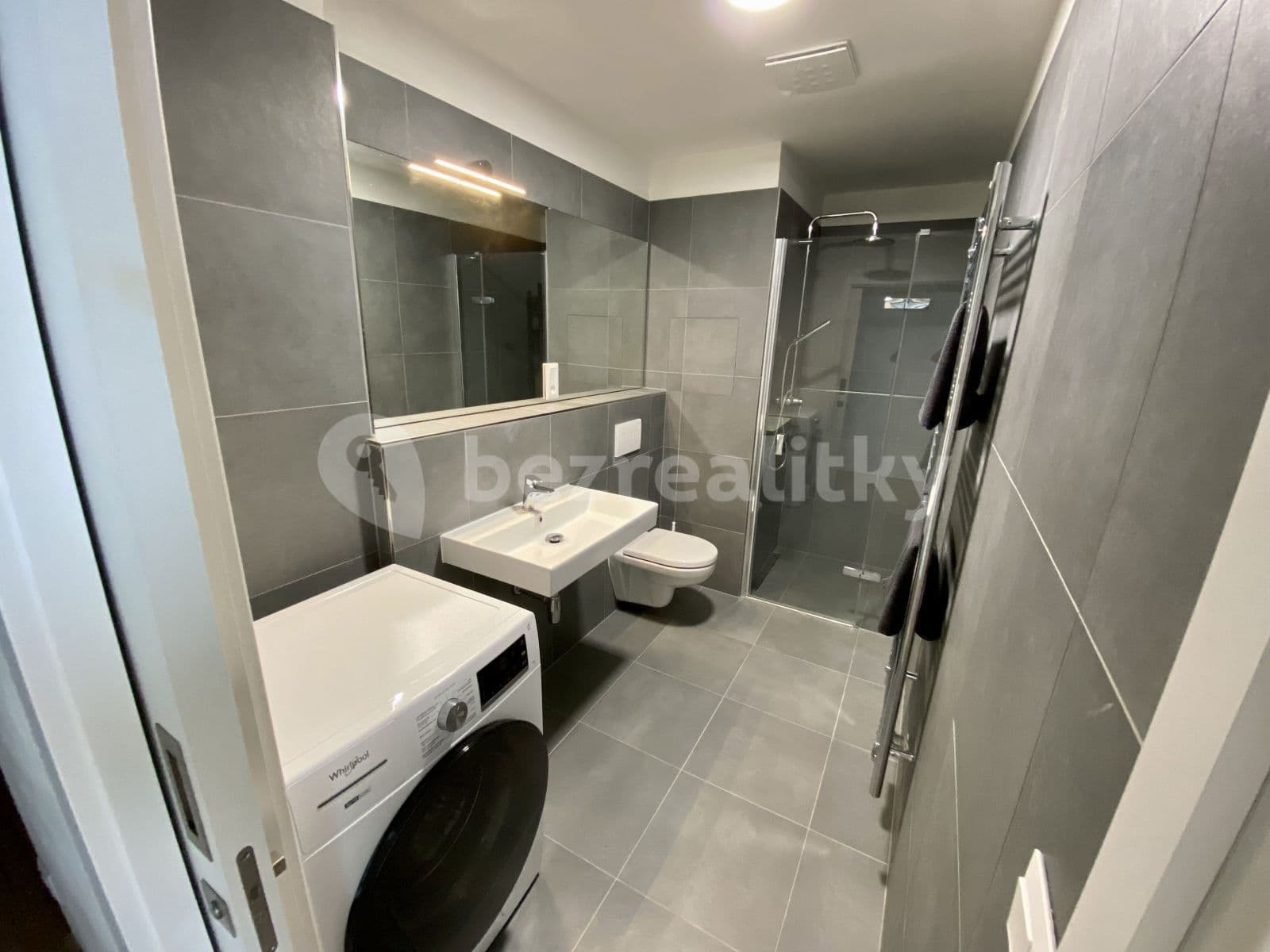 Pronájem bytu 2+kk 52 m², Východní, Pardubice, Pardubický kraj Pronájem bytu 2+kk 52 m², Východní, Pardubice, Pardubický kraj