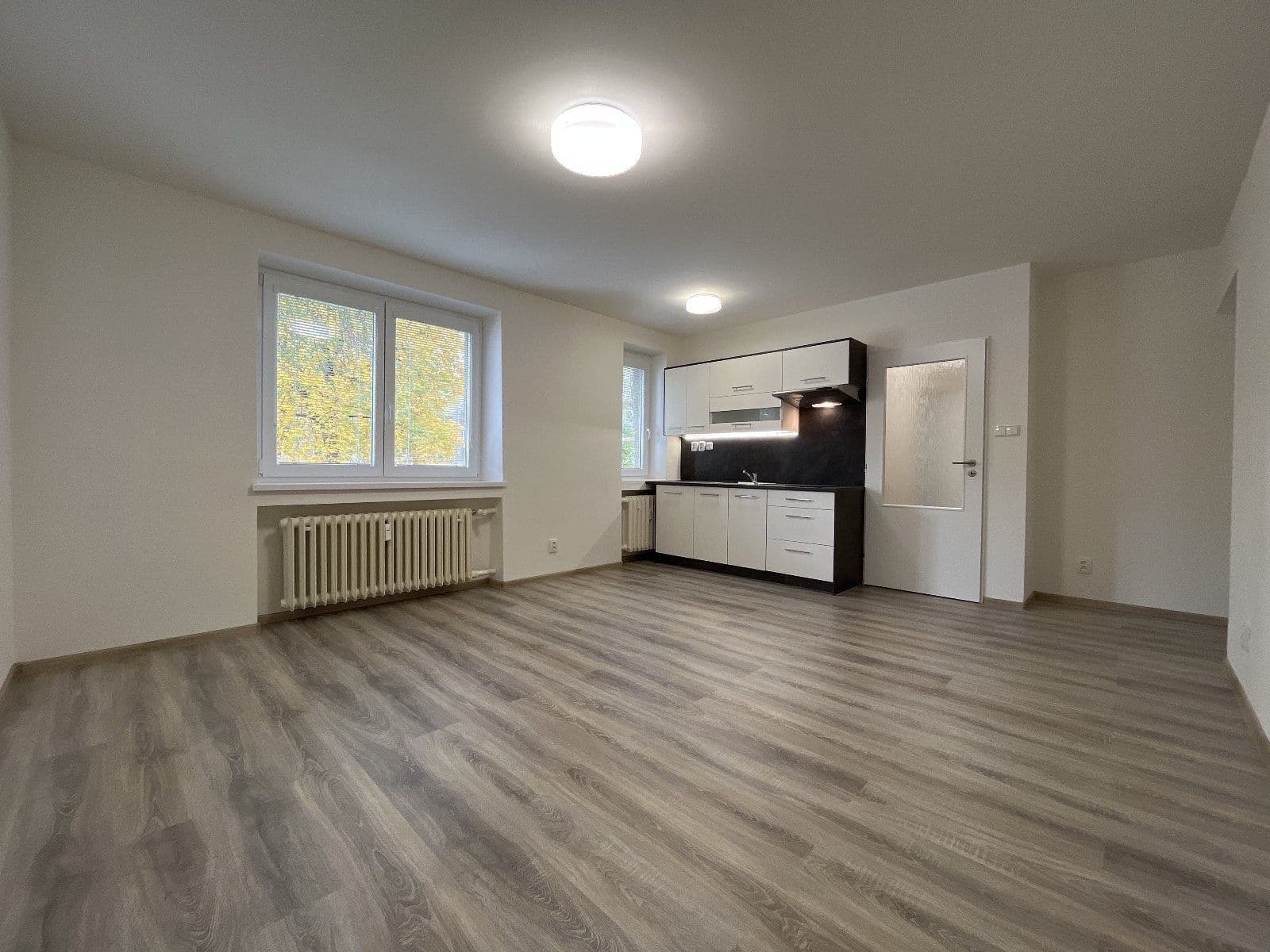 Pronájem bytu 1+kk 28 m², Kapitána Jasioka, Havířov, Moravskoslezský kraj Pronájem bytu 1+kk 28 m², Kapitána Jasioka, Havířov, Moravskoslezský kraj