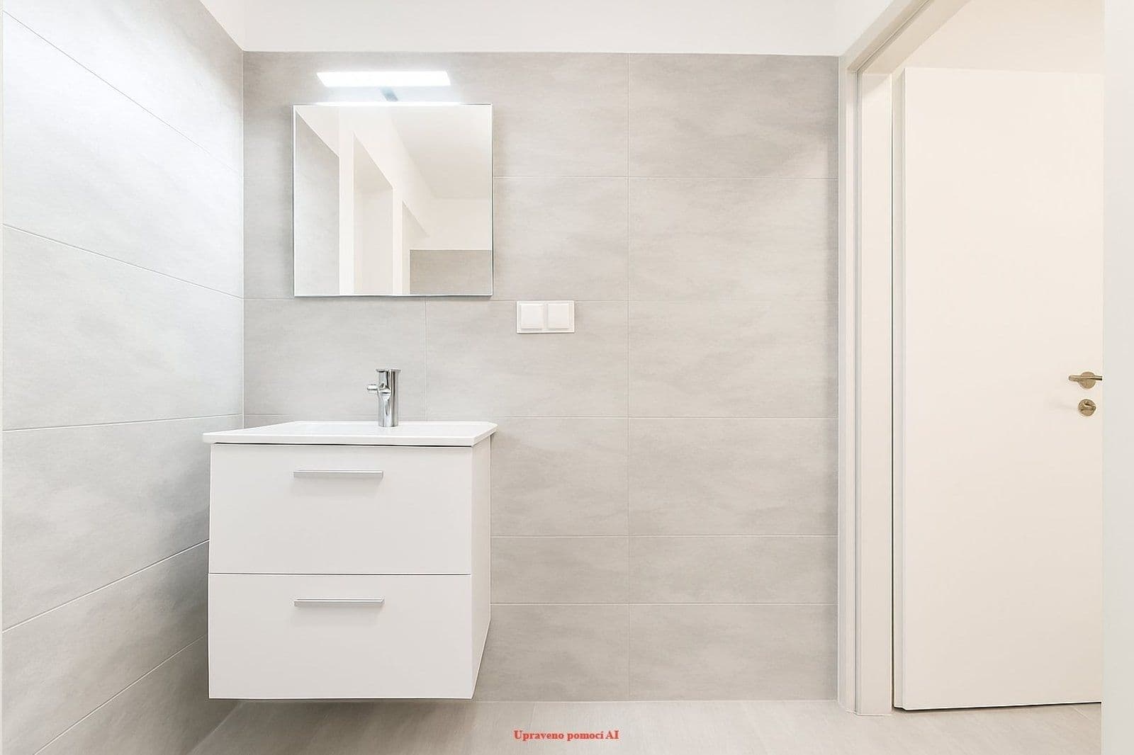 Pronájem bytu 1+kk 28 m², Kapitána Jasioka, Havířov, Moravskoslezský kraj Pronájem bytu 1+kk 28 m², Kapitána Jasioka, Havířov, Moravskoslezský kraj