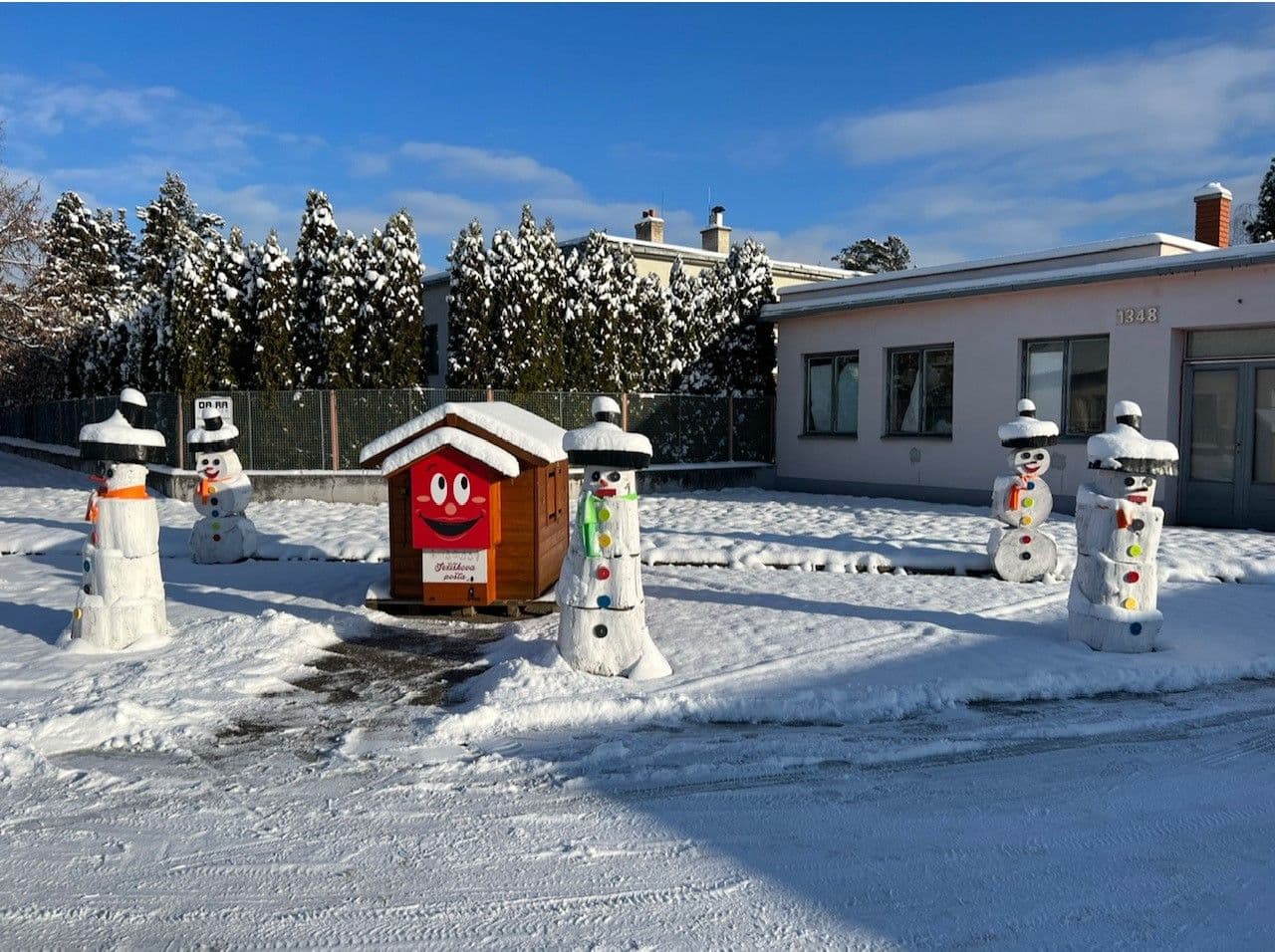 Pronájem nebytového prostoru 90 m², Samostatnost, Holešov, Zlínský kraj Pronájem nebytového prostoru 90 m², Samostatnost, Holešov, Zlínský kraj