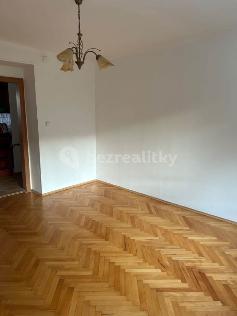 Pronájem bytu 2+1 57 m², Unhošťská, Kladno, Středočeský kraj Pronájem bytu 2+1 57 m², Unhošťská, Kladno, Středočeský kraj