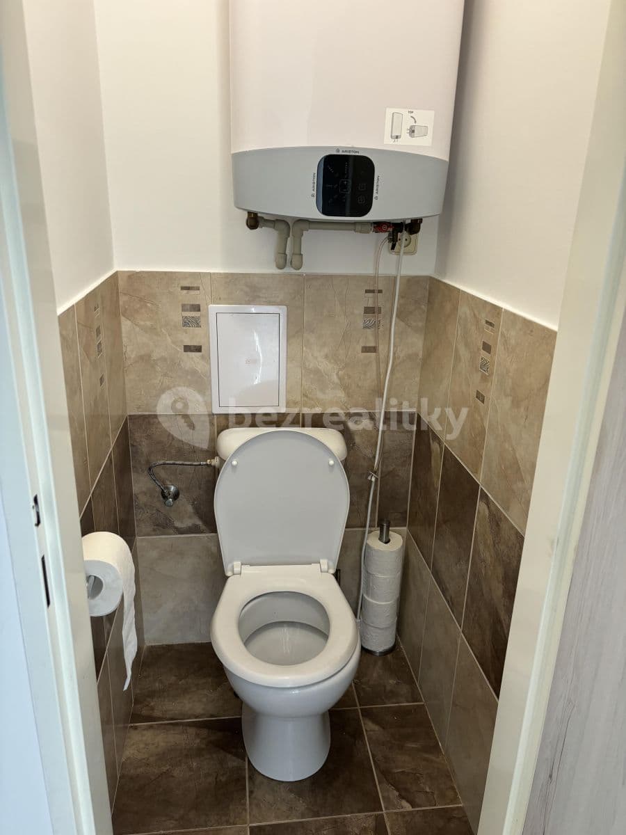 Pronájem bytu 3+kk 64 m², Svěchyňova, Chrudim, Pardubický kraj Pronájem bytu 3+kk 64 m², Svěchyňova, Chrudim, Pardubický kraj