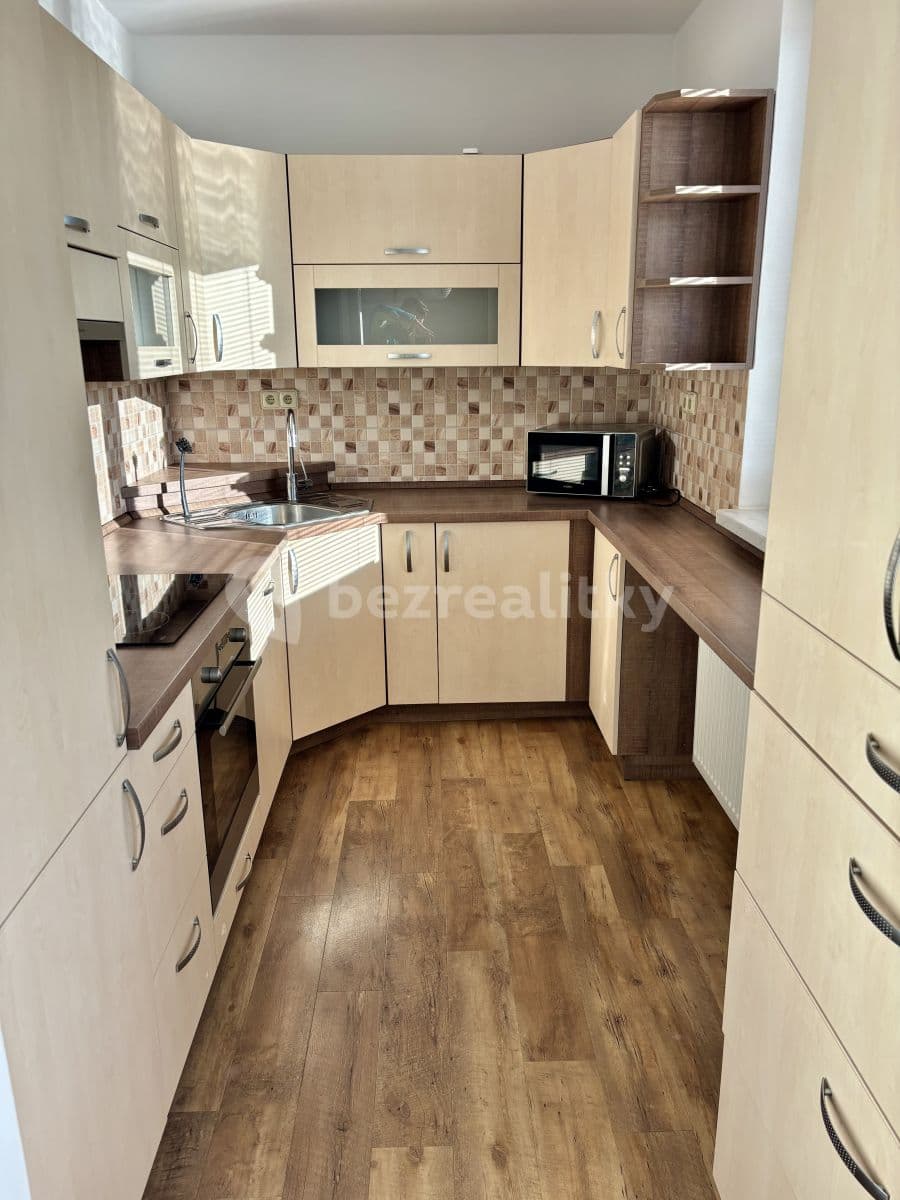 Pronájem bytu 3+kk 64 m², Svěchyňova, Chrudim, Pardubický kraj Pronájem bytu 3+kk 64 m², Svěchyňova, Chrudim, Pardubický kraj