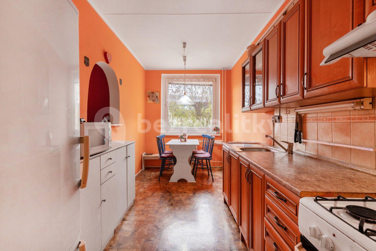 Prodej bytu 4+1 80 m², Prosetická, Teplice, Ústecký kraj