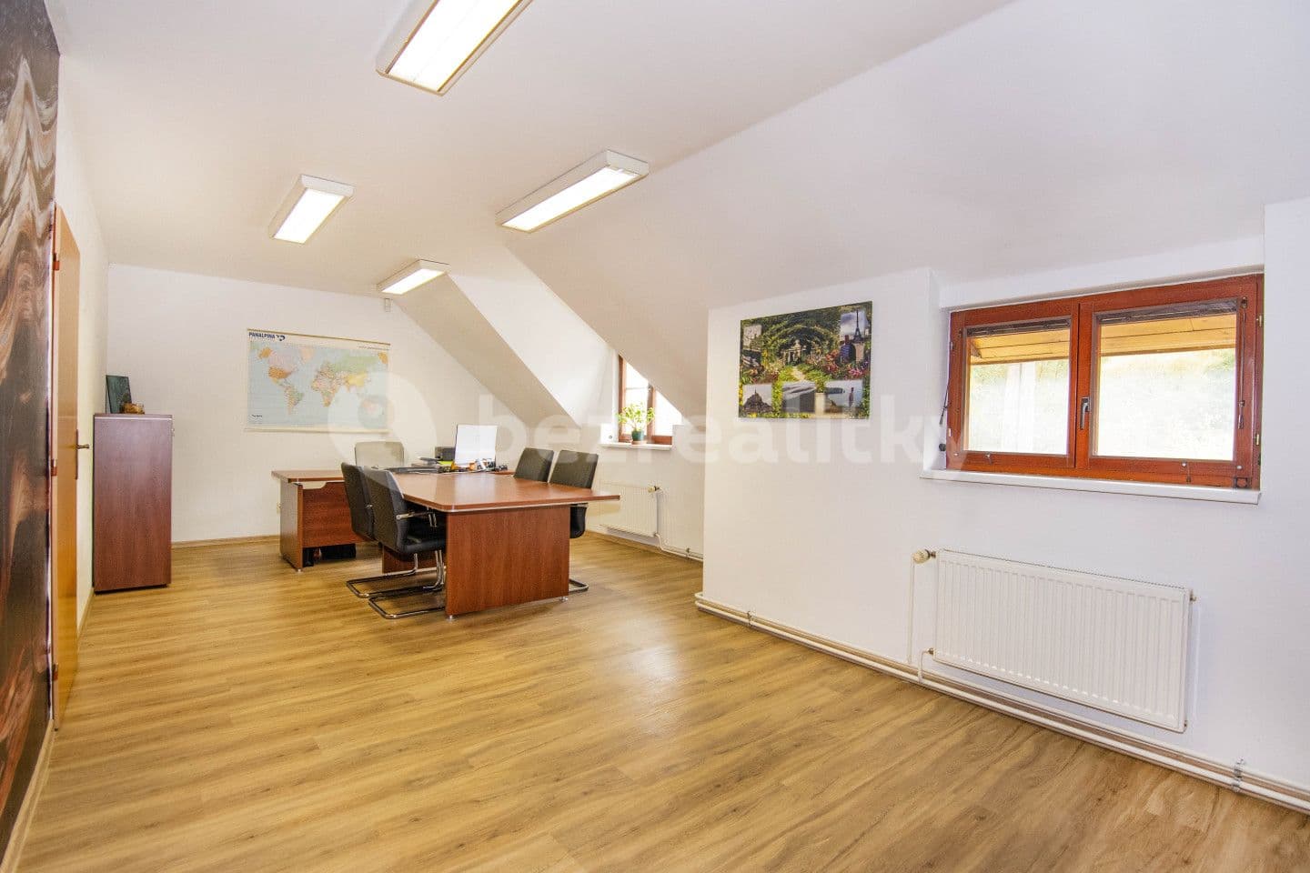 Prodej kanceláře 5+kk • 470 m²