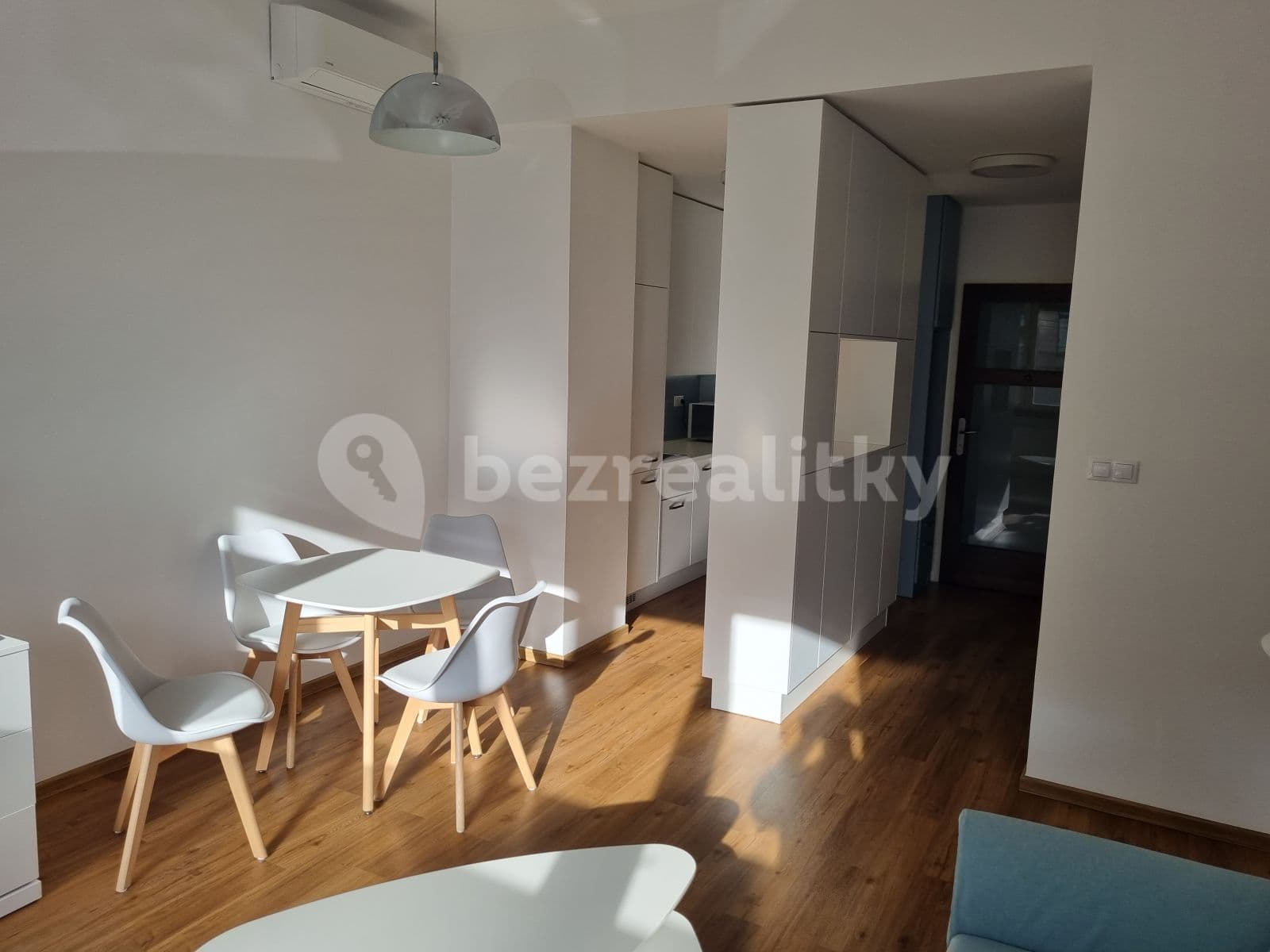 Pronájem bytu 2+kk 47 m², Antonínská, Praha, Praha Pronájem bytu 2+kk 47 m², Antonínská, Praha, Praha
