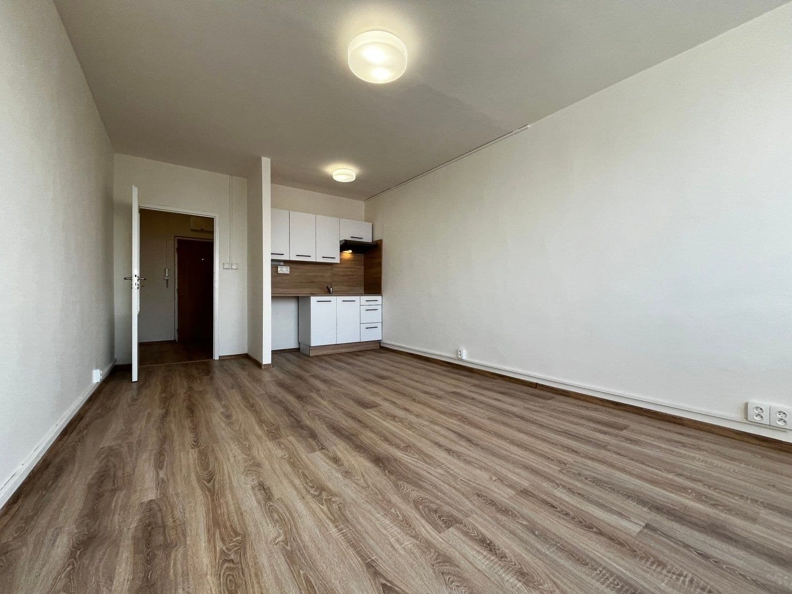 Pronájem bytu 1+kk 26 m², Masarykova třída, Orlová, Moravskoslezský kraj Pronájem bytu 1+kk 26 m², Masarykova třída, Orlová, Moravskoslezský kraj