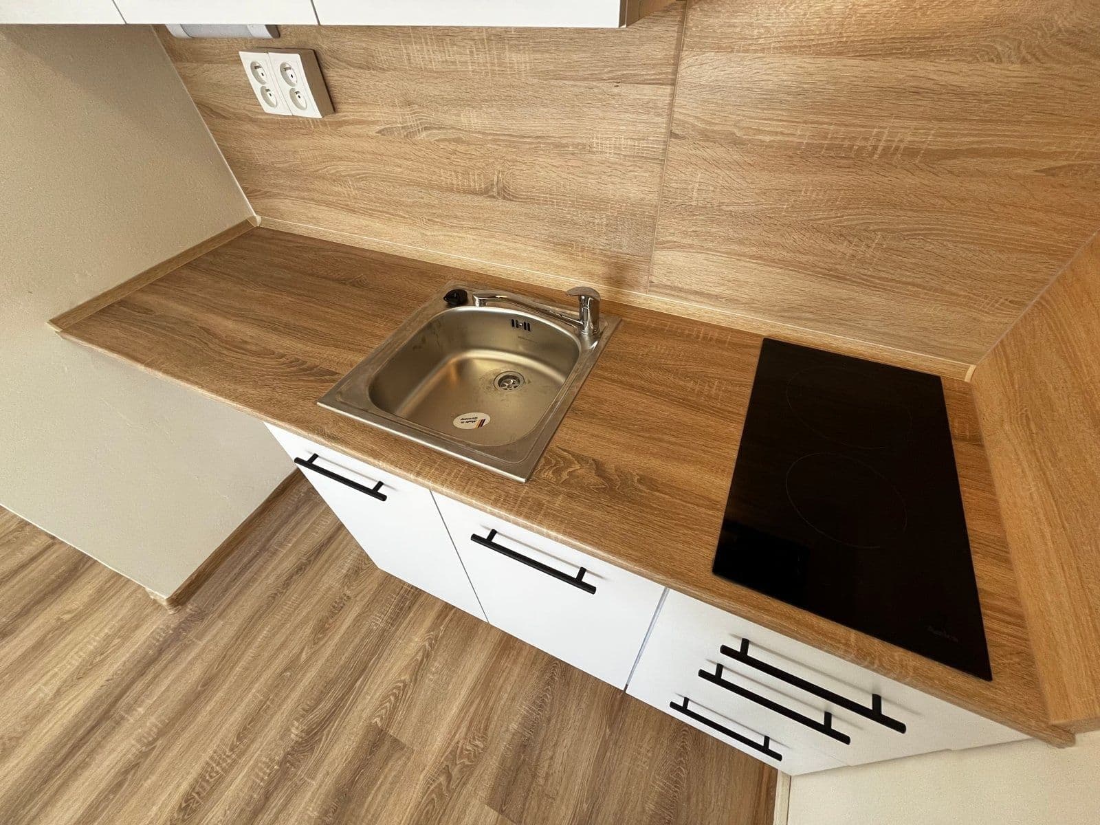 Pronájem bytu 1+kk 26 m², Masarykova třída, Orlová, Moravskoslezský kraj Pronájem bytu 1+kk 26 m², Masarykova třída, Orlová, Moravskoslezský kraj