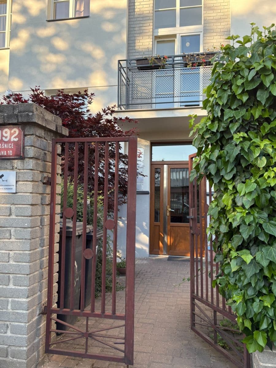 Pronájem bytu 2+1 55 m², Světická, Praha, Praha Pronájem bytu 2+1 55 m², Světická, Praha, Praha