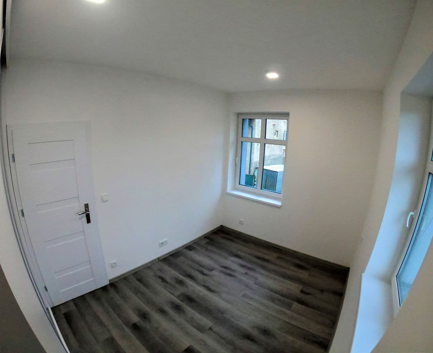 Pronájem bytu 2+kk 37 m², Svárovská, Liberec, Liberecký kraj Pronájem bytu 2+kk 37 m², Svárovská, Liberec, Liberecký kraj