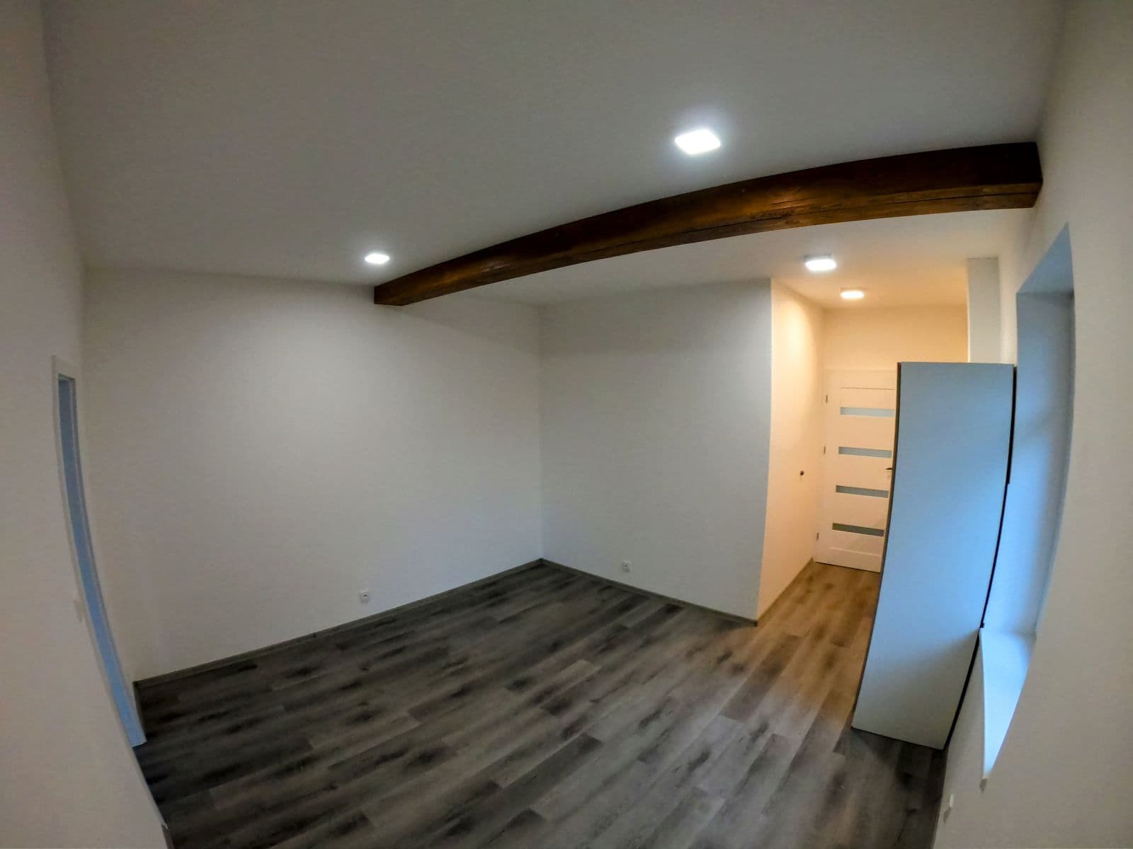 Pronájem bytu 2+kk 37 m², Svárovská, Liberec, Liberecký kraj Pronájem bytu 2+kk 37 m², Svárovská, Liberec, Liberecký kraj