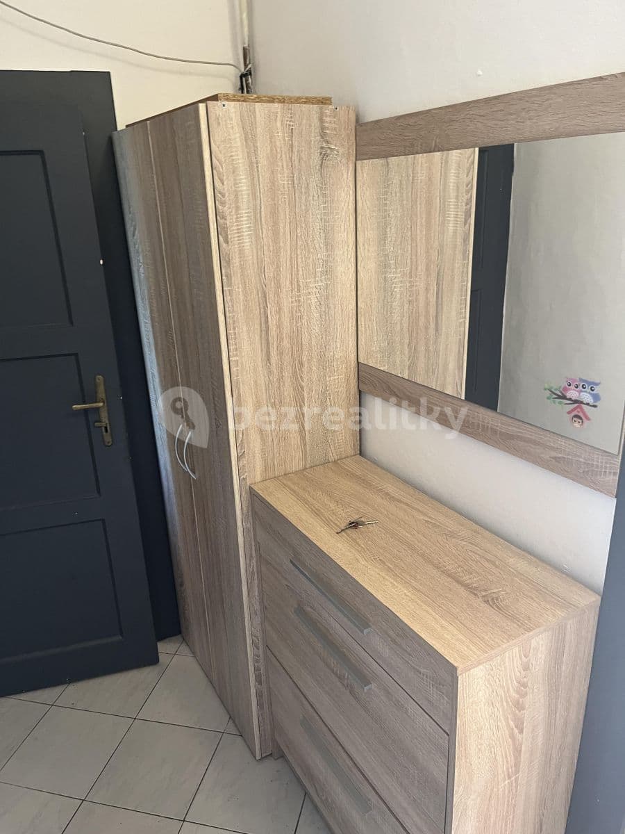 Pronájem bytu 2+1 49 m², Na Vlnovce, Ústí nad Labem, Ústecký kraj Pronájem bytu 2+1 49 m², Na Vlnovce, Ústí nad Labem, Ústecký kraj