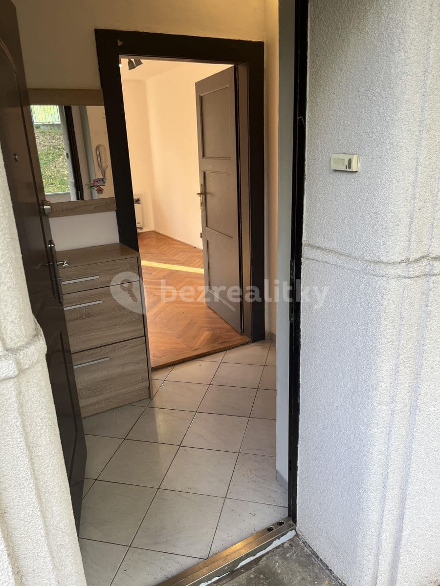 Pronájem bytu 2+1 49 m², Na Vlnovce, Ústí nad Labem, Ústecký kraj Pronájem bytu 2+1 49 m², Na Vlnovce, Ústí nad Labem, Ústecký kraj