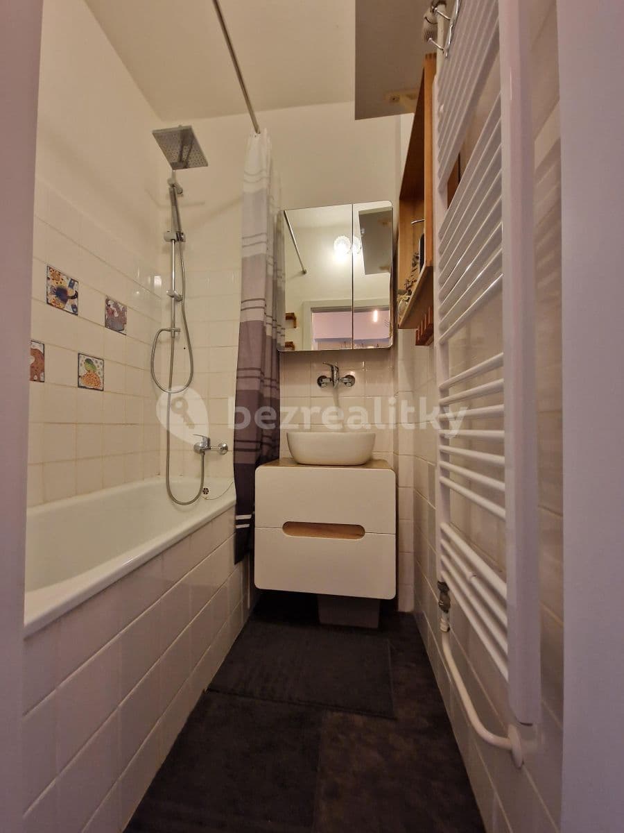 Pronájem bytu 3+1 73 m², Chlumčanského, Praha, Praha Pronájem bytu 3+1 73 m², Chlumčanského, Praha, Praha