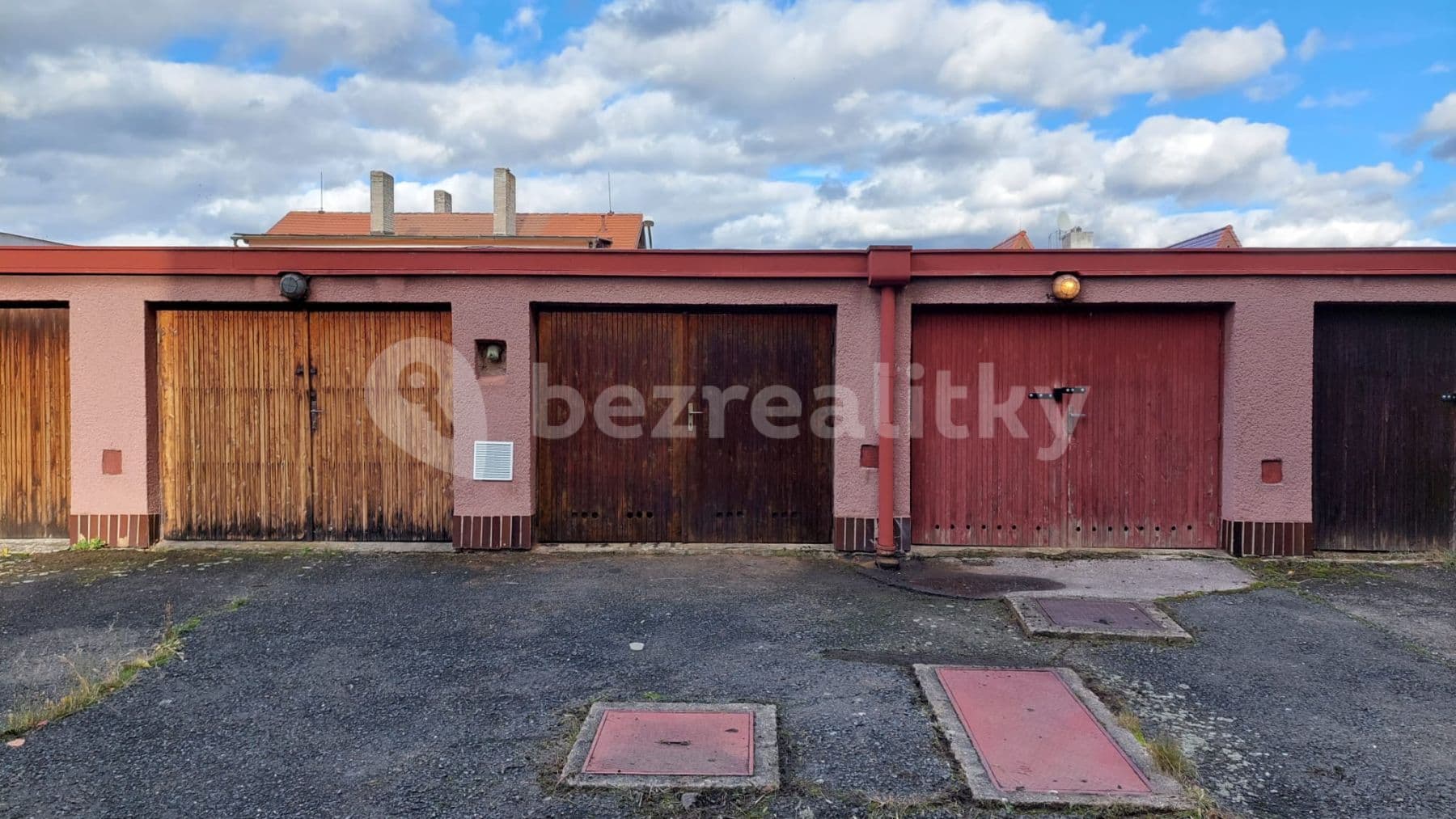 Pronájem garáže 18 m², Nad Santoškou, Praha, Praha Pronájem garáže 18 m², Nad Santoškou, Praha, Praha