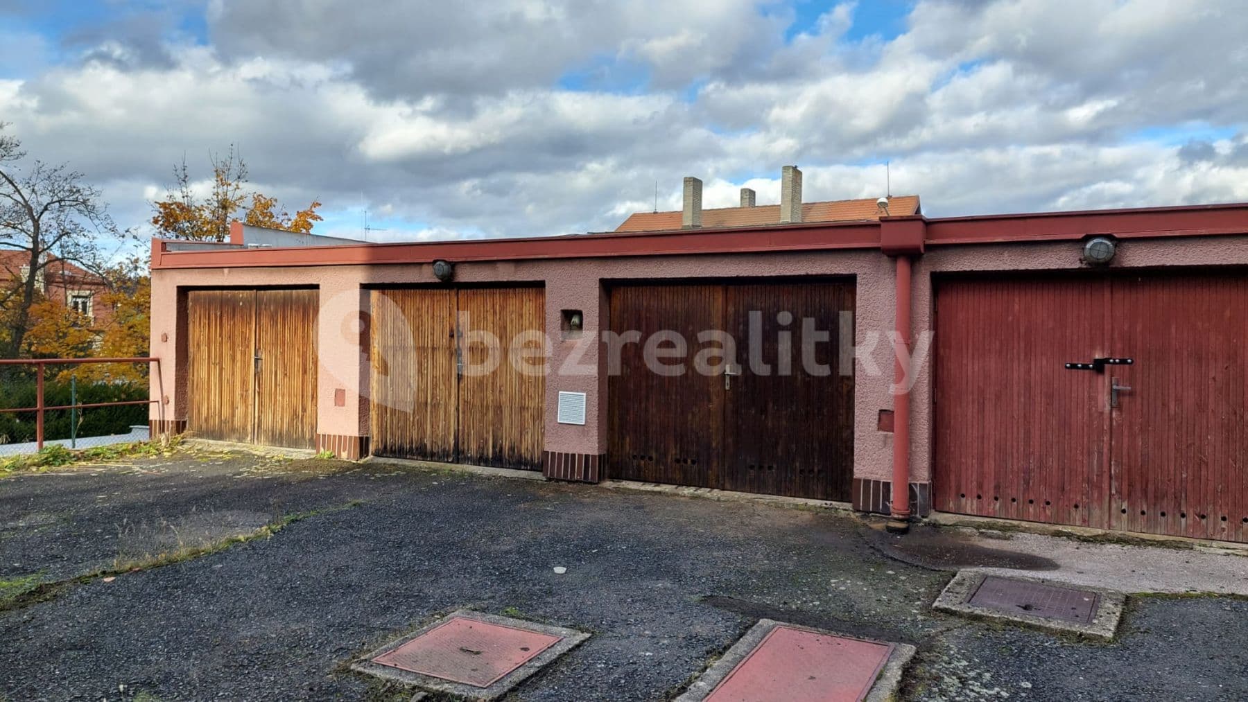 Pronájem garáže 18 m², Nad Santoškou, Praha, Praha Pronájem garáže 18 m², Nad Santoškou, Praha, Praha