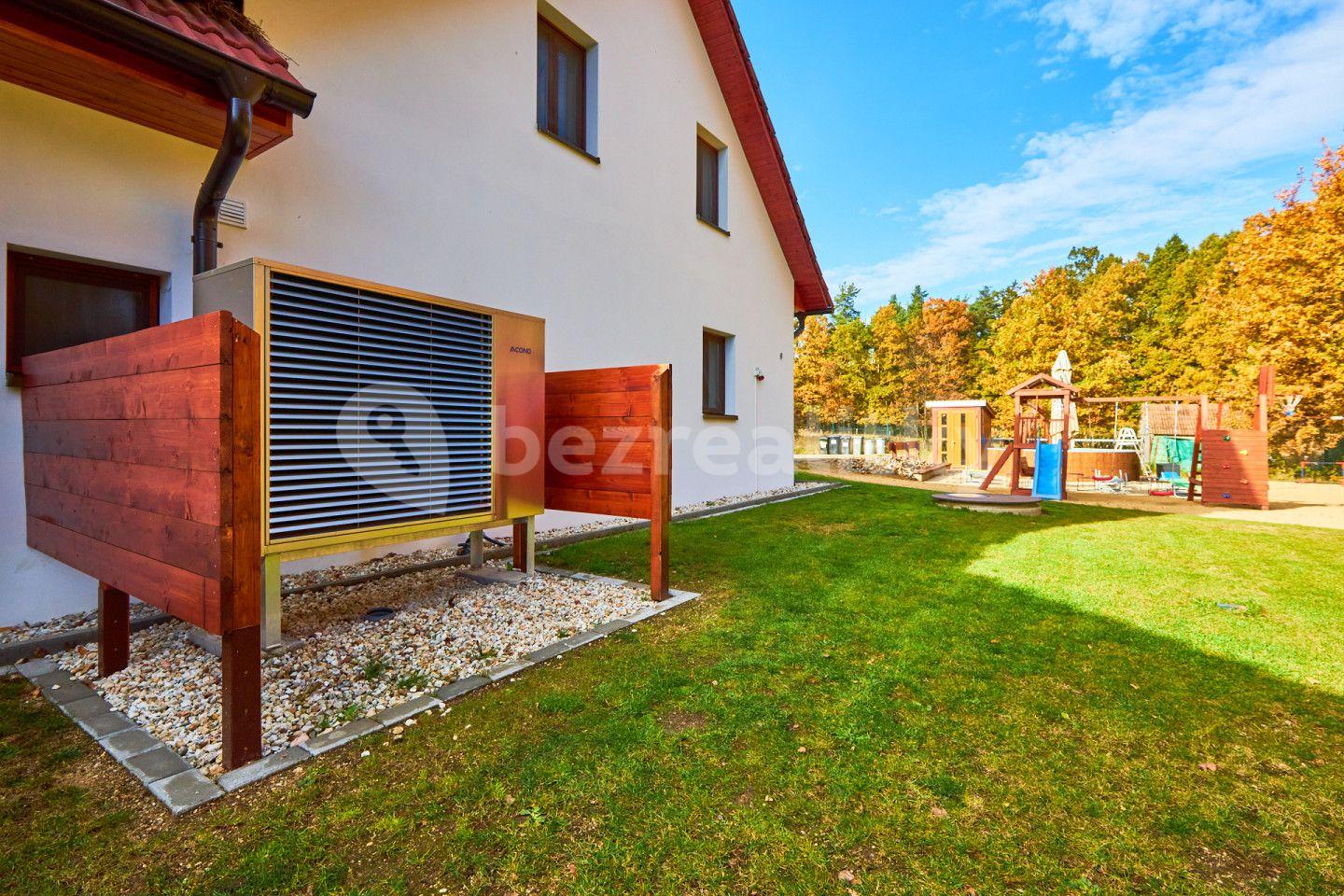 Prodej domu 206 m², pozemek 1.116 m², Dvory nad Lužnicí, Jihočeský kraj