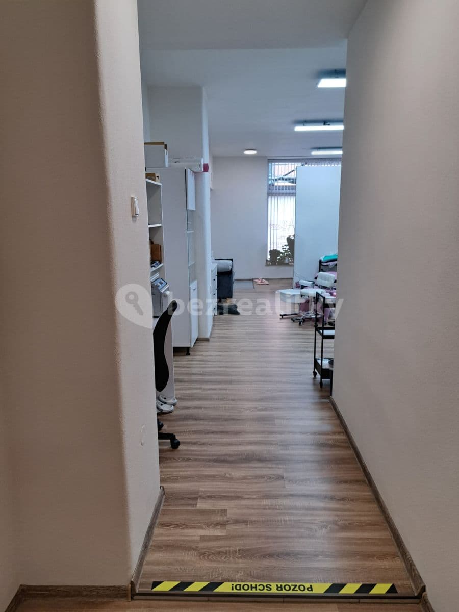Pronájem nebytového prostoru 75 m², Budějovická, Tábor, Jihočeský kraj Pronájem nebytového prostoru 75 m², Budějovická, Tábor, Jihočeský kraj