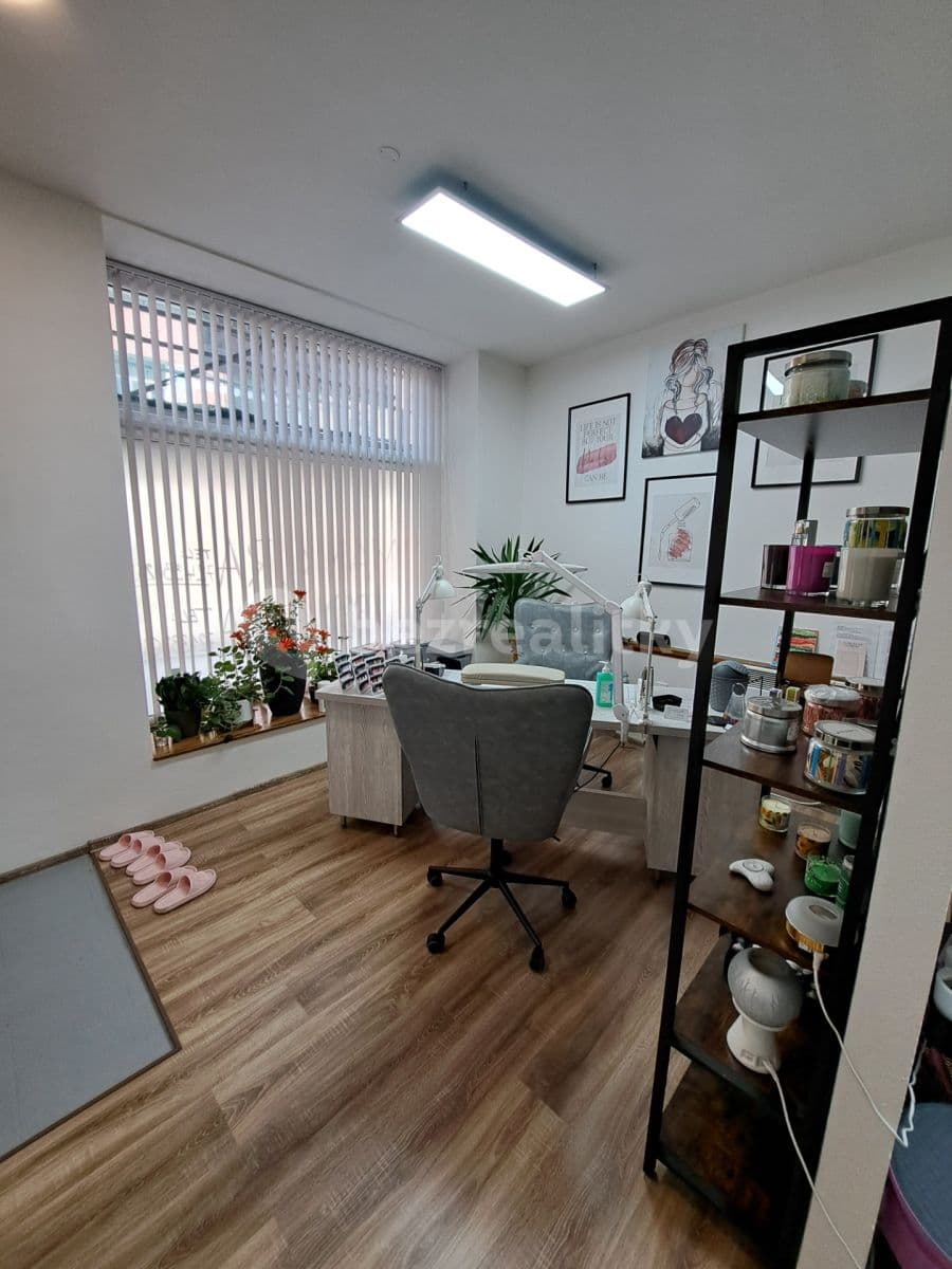 Pronájem nebytového prostoru 75 m², Budějovická, Tábor, Jihočeský kraj Pronájem nebytového prostoru 75 m², Budějovická, Tábor, Jihočeský kraj