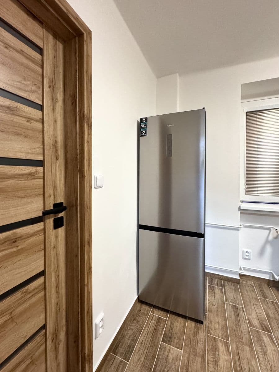 Pronájem bytu 1+1 29 m², Vítězná, Kladno, Středočeský kraj Pronájem bytu 1+1 29 m², Vítězná, Kladno, Středočeský kraj