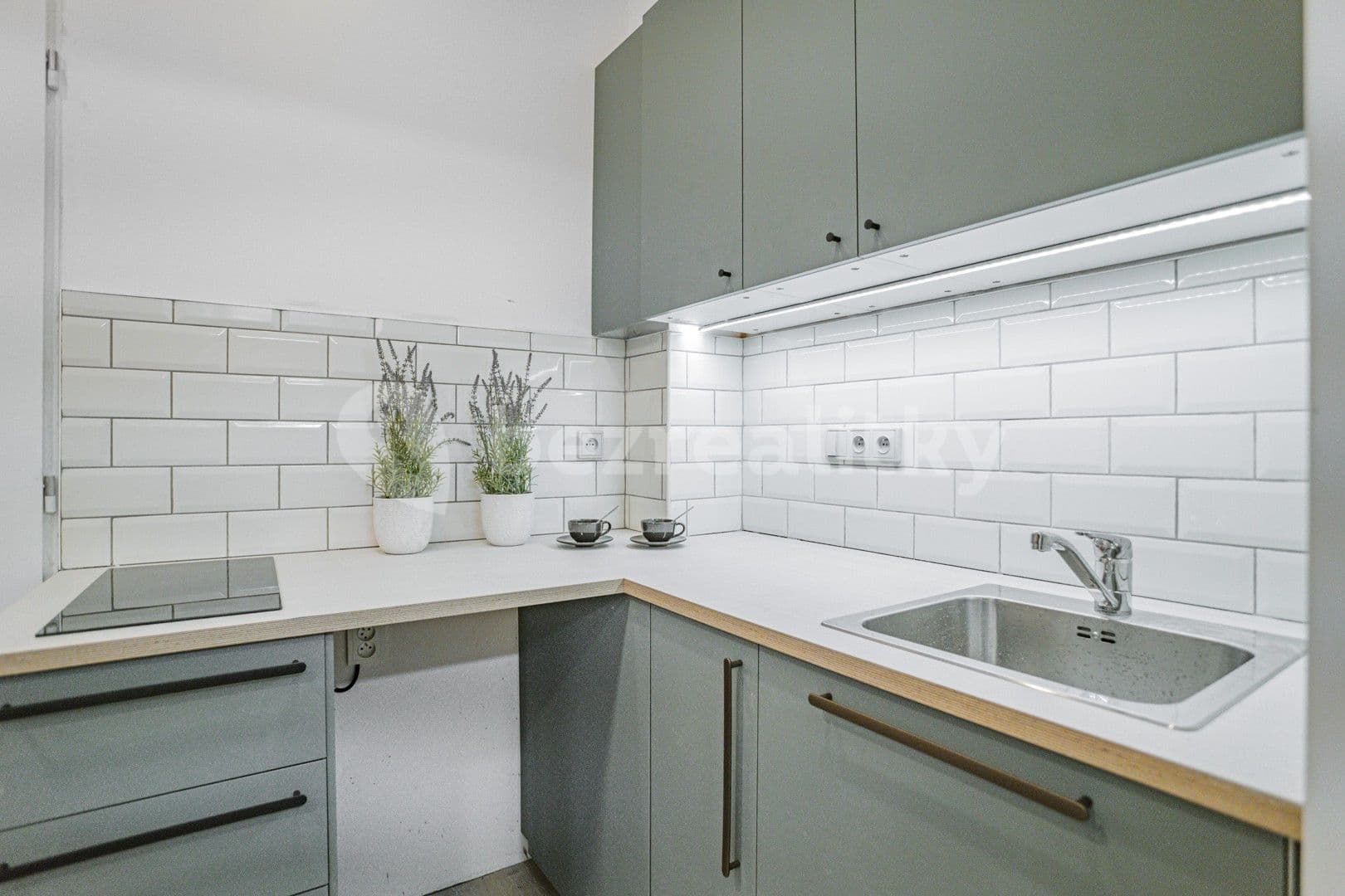 Pronájem bytu 1+kk 20 m², Kováků, Praha, Praha Pronájem bytu 1+kk 20 m², Kováků, Praha, Praha