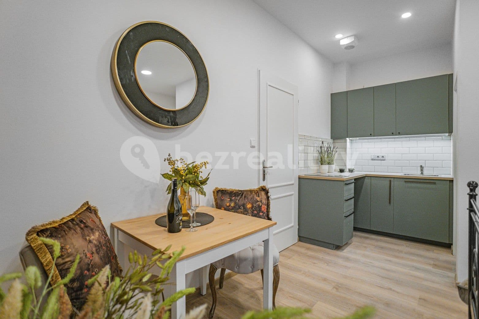 Pronájem bytu 1+kk 20 m², Kováků, Praha, Praha Pronájem bytu 1+kk 20 m², Kováků, Praha, Praha