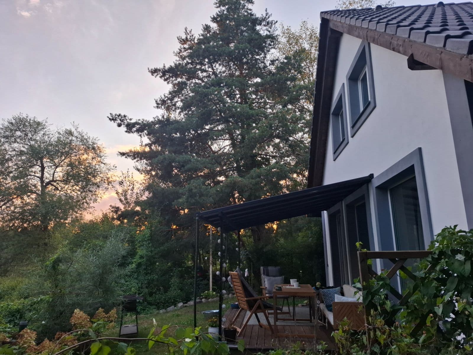 Pronájem domu 80 m², pozemek 350 m², Dubová, Mukařov, Středočeský kraj Pronájem domu 80 m², pozemek 350 m², Dubová, Mukařov, Středočeský kraj