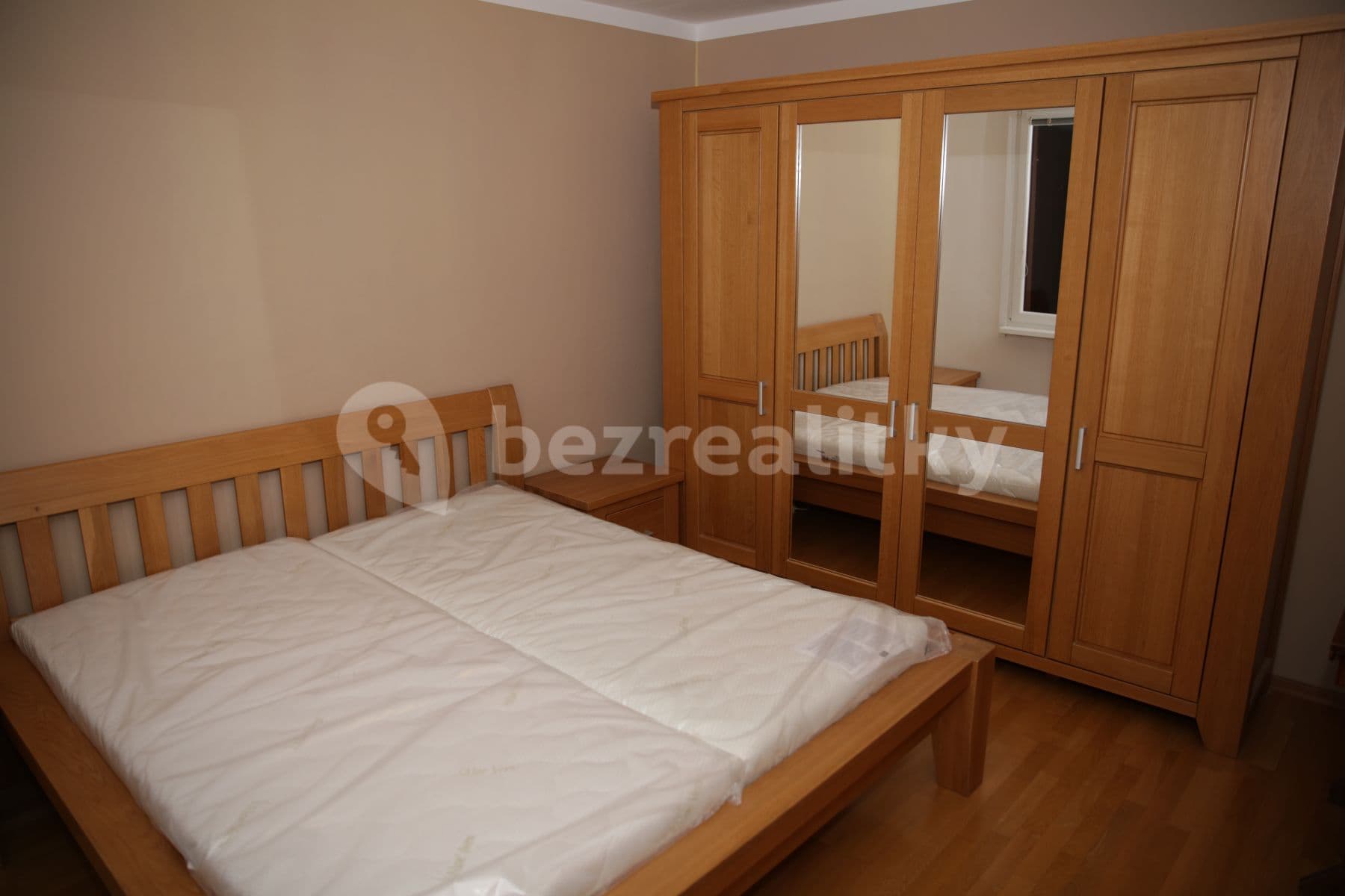 Pronájem bytu 3+1 78 m², Rabasova, Ústí nad Labem, Ústecký kraj Pronájem bytu 3+1 78 m², Rabasova, Ústí nad Labem, Ústecký kraj