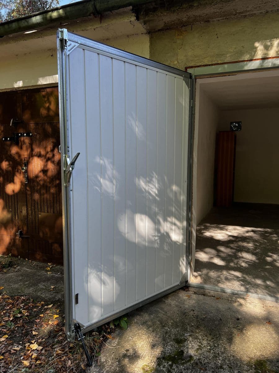 Pronájem garáže 18 m², Na Korábě, Praha, Praha Pronájem garáže 18 m², Na Korábě, Praha, Praha