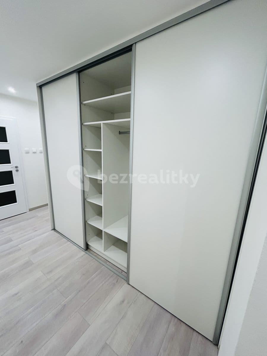 Pronájem bytu 3+kk 68 m², Prosluněná, Praha, Praha Pronájem bytu 3+kk 68 m², Prosluněná, Praha, Praha