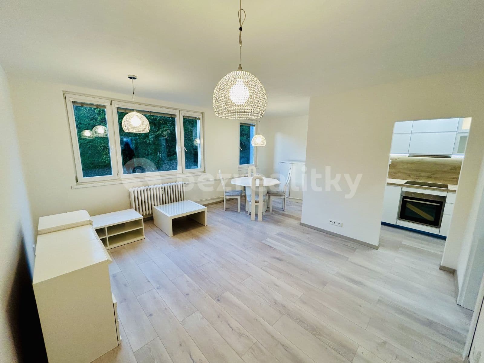 Pronájem bytu 3+kk 68 m², Prosluněná, Praha, Praha Pronájem bytu 3+kk 68 m², Prosluněná, Praha, Praha