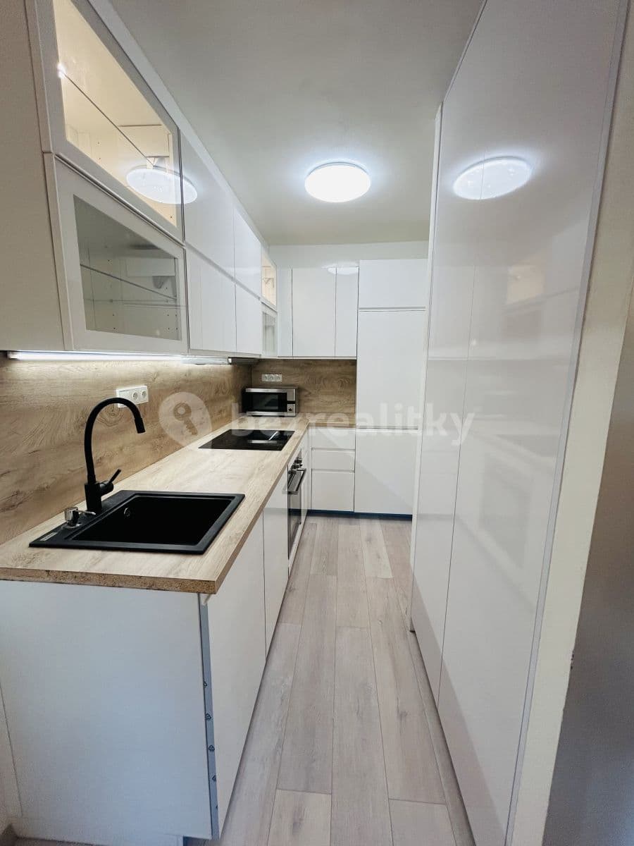 Pronájem bytu 3+kk 68 m², Prosluněná, Praha, Praha Pronájem bytu 3+kk 68 m², Prosluněná, Praha, Praha