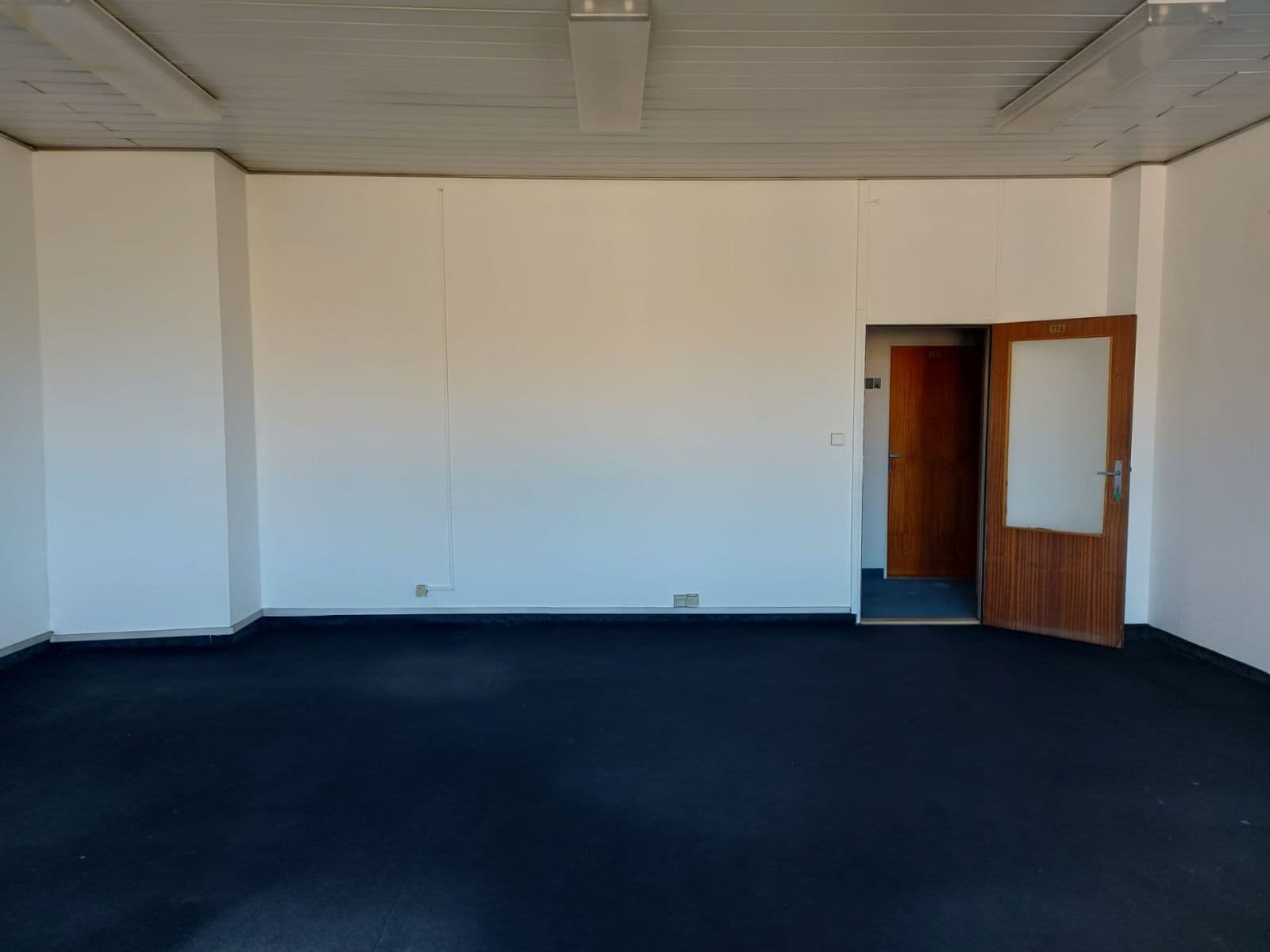 Pronájem kanceláře 20 m², Za Mototechnou, Praha, Praha Pronájem kanceláře 20 m², Za Mototechnou, Praha, Praha