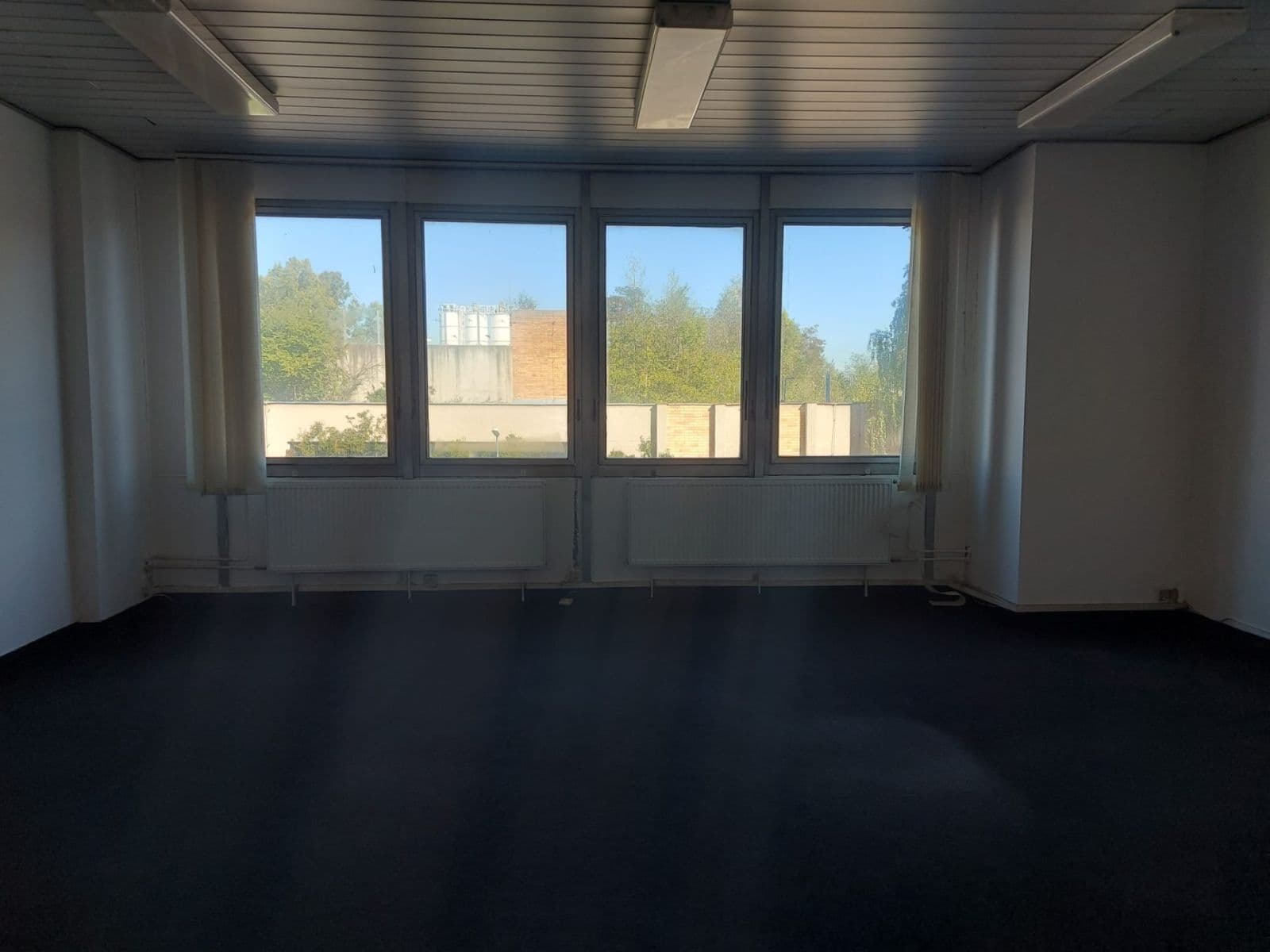 Pronájem kanceláře 20 m², Za Mototechnou, Praha, Praha Pronájem kanceláře 20 m², Za Mototechnou, Praha, Praha