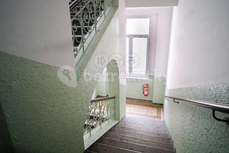 Prodej bytu 2+1 70 m², Vítězná, Karlovy Vary, Karlovarský kraj