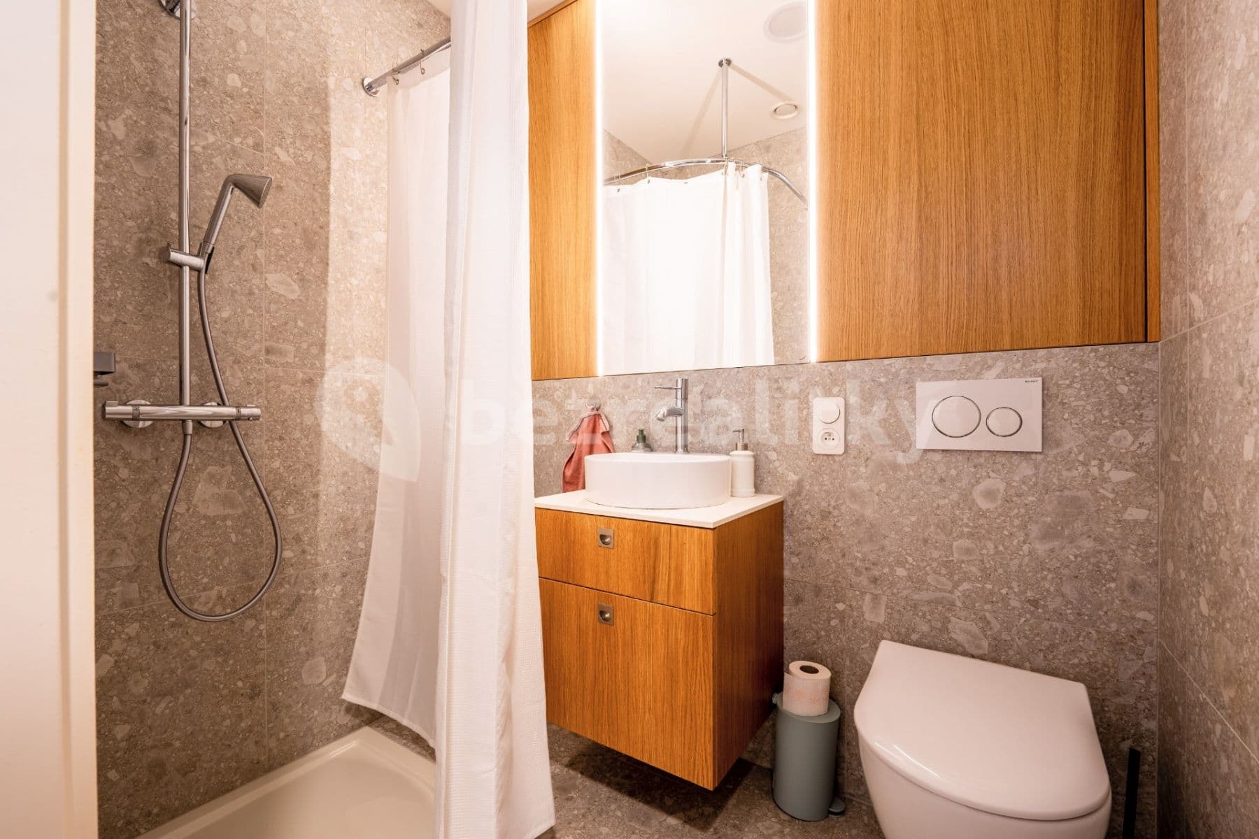 Pronájem bytu 1+kk 24 m², Vápencová, Praha, Praha Pronájem bytu 1+kk 24 m², Vápencová, Praha, Praha