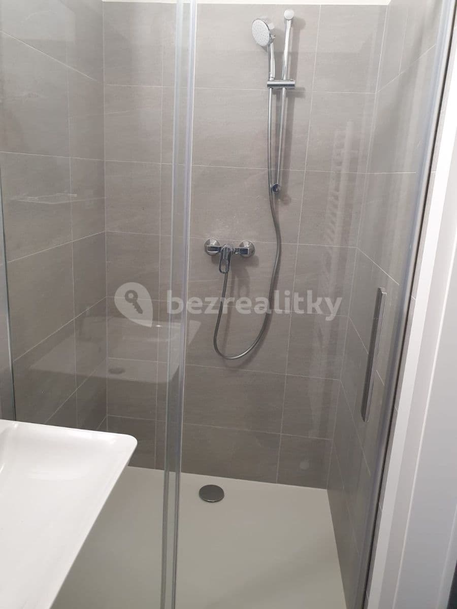 Pronájem bytu 1+kk 33 m², Kumpoštova, Brno, Jihomoravský kraj Pronájem bytu 1+kk 33 m², Kumpoštova, Brno, Jihomoravský kraj