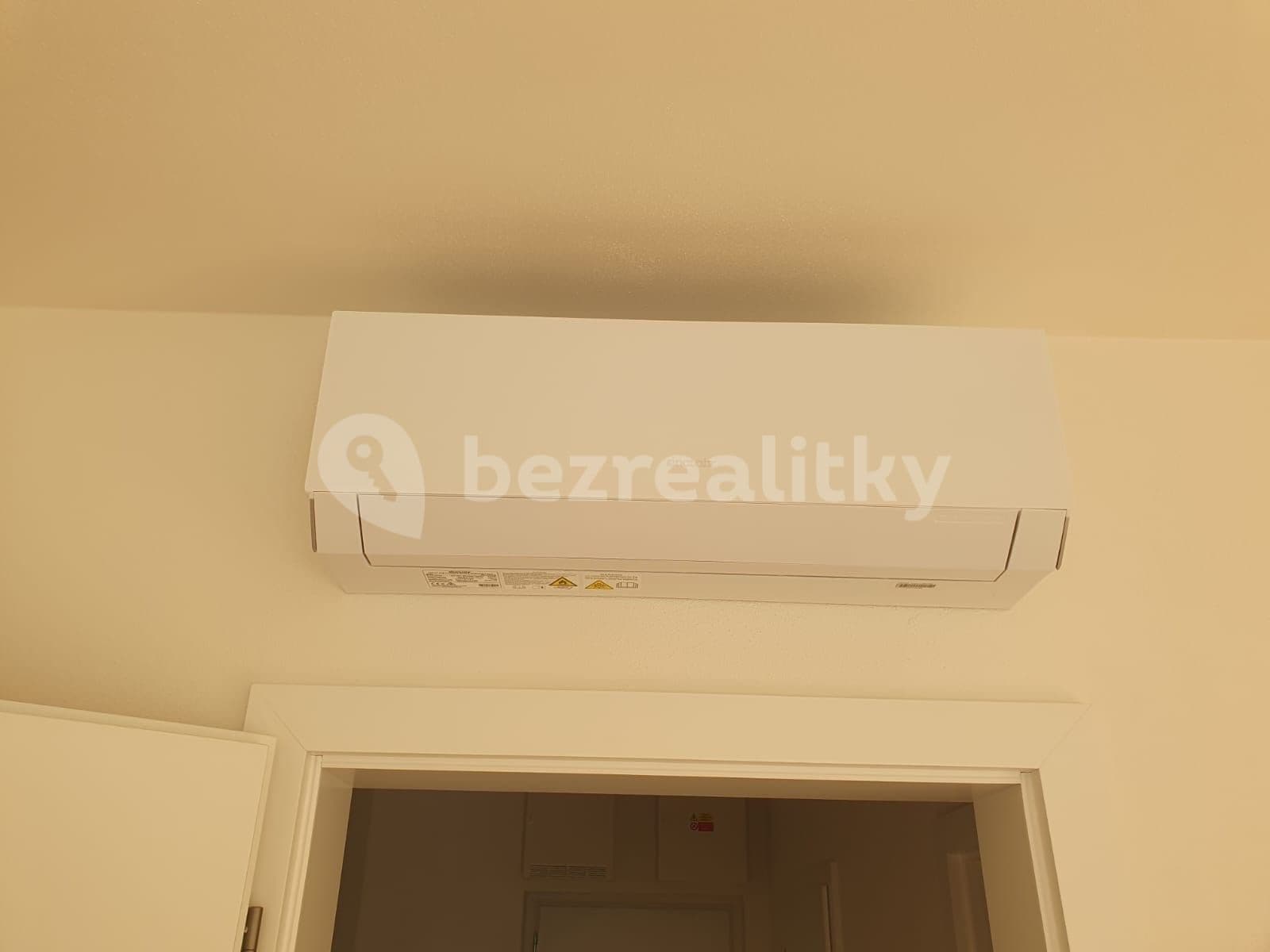 Pronájem bytu 1+kk 33 m², Kumpoštova, Brno, Jihomoravský kraj Pronájem bytu 1+kk 33 m², Kumpoštova, Brno, Jihomoravský kraj