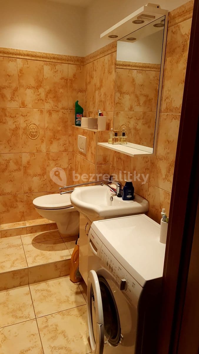 Pronájem bytu 1+1 31 m², Boženy Hrejsové, Strážnice, Jihomoravský kraj Pronájem bytu 1+1 31 m², Boženy Hrejsové, Strážnice, Jihomoravský kraj