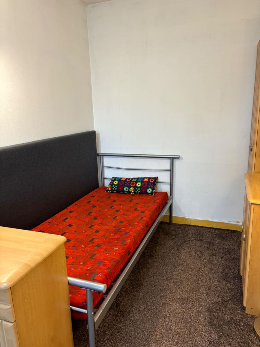 Pronájem bytu 1+kk 20 m², Roztylské sady, Praha, Praha Pronájem bytu 1+kk 20 m², Roztylské sady, Praha, Praha