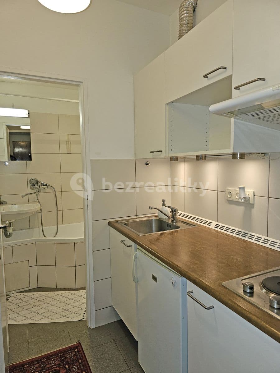 Pronájem bytu 1+kk 27 m², Čajkovského, Praha, Praha Pronájem bytu 1+kk 27 m², Čajkovského, Praha, Praha