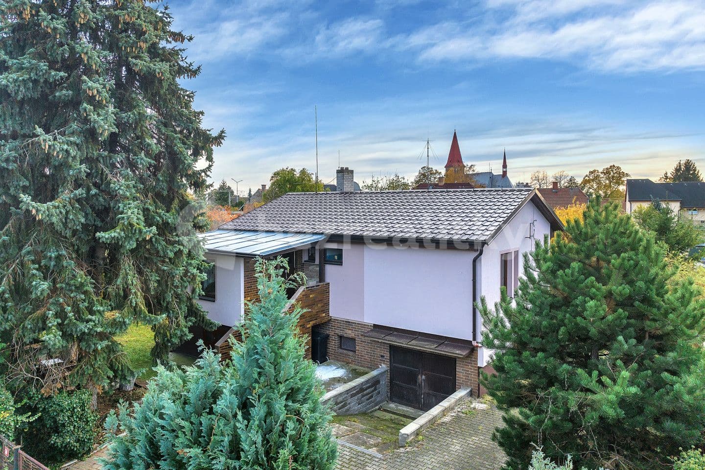 Prodej domu 112 m², pozemek 929 m², V zahrádkách, Milovice, Středočeský kraj