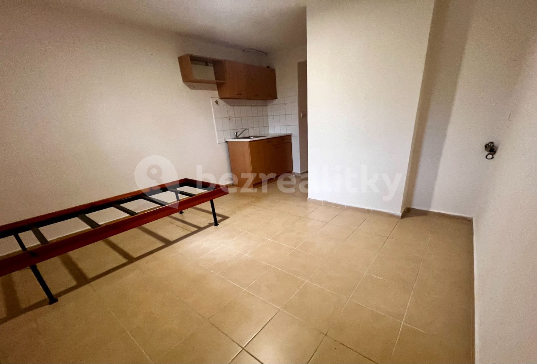 Pronájem bytu 1+kk 24 m², Velkomoravská, Olomouc, Olomoucký kraj Pronájem bytu 1+kk 24 m², Velkomoravská, Olomouc, Olomoucký kraj