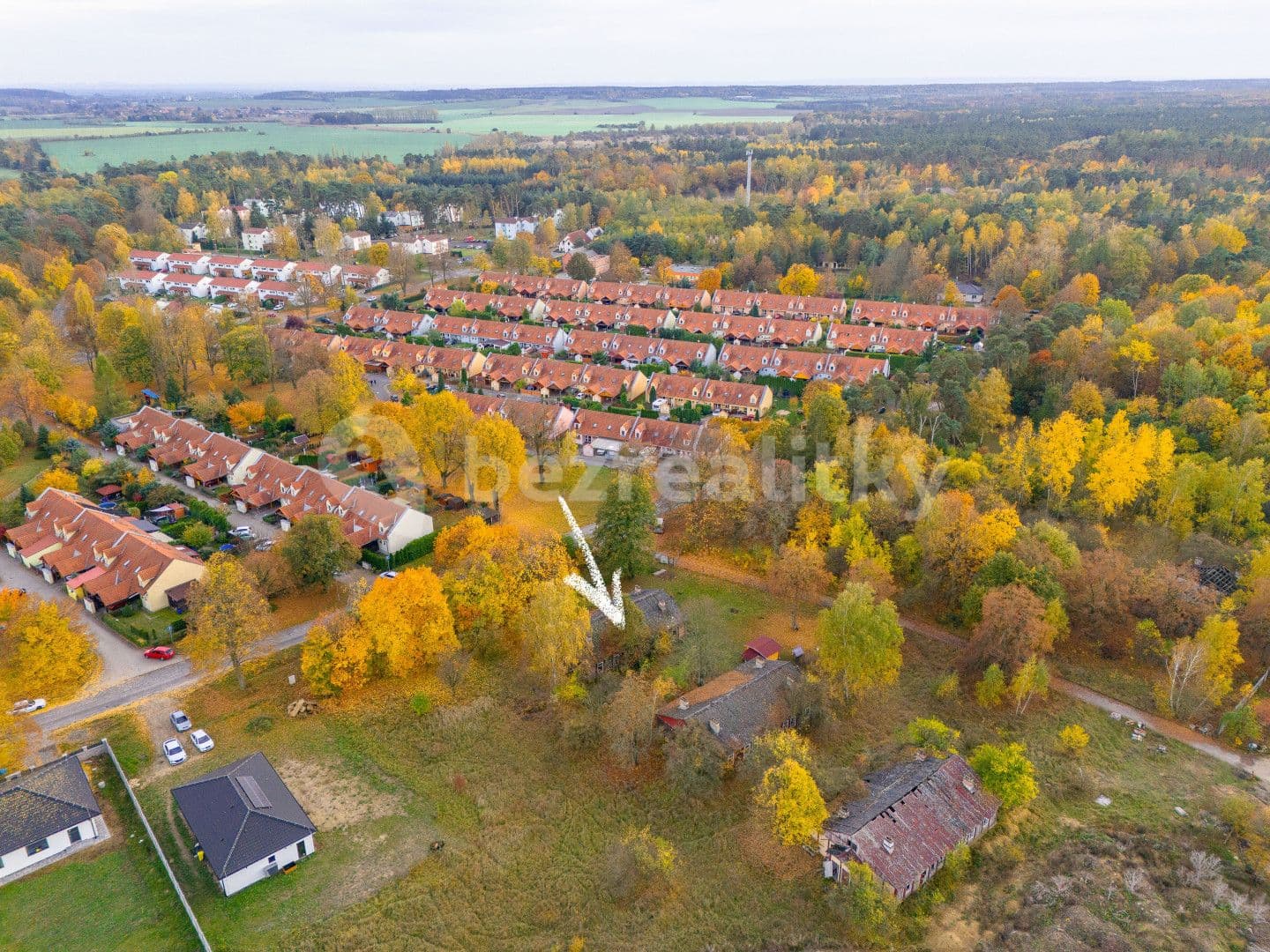 Prodej pozemku 1.028 m², Luštěnice, Středočeský kraj