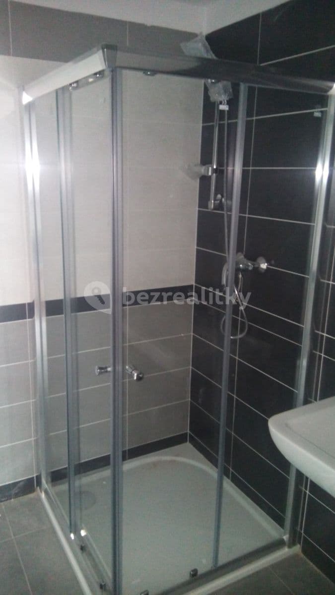 Pronájem bytu 2+kk 56 m², Ve Stromovce, Hradec Králové, Královéhradecký kraj Pronájem bytu 2+kk 56 m², Ve Stromovce, Hradec Králové, Královéhradecký kraj