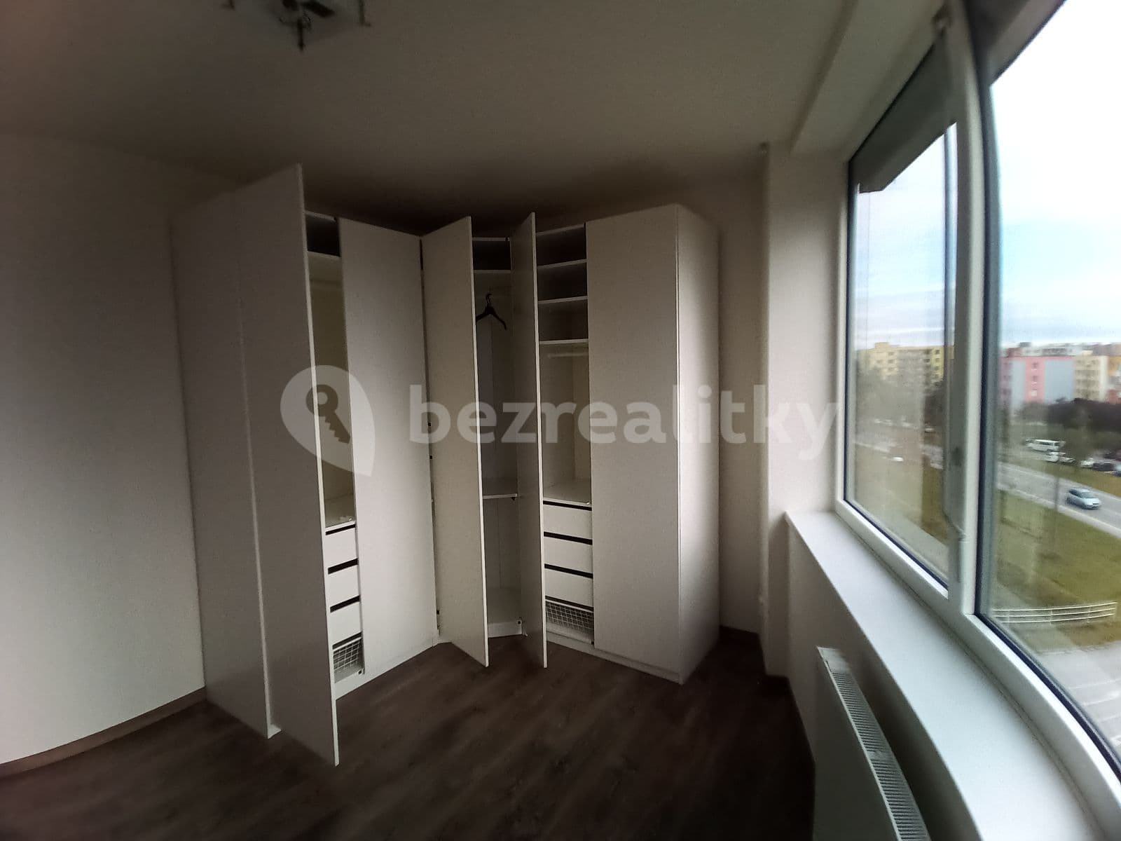 Pronájem bytu 2+kk 56 m², Ve Stromovce, Hradec Králové, Královéhradecký kraj Pronájem bytu 2+kk 56 m², Ve Stromovce, Hradec Králové, Královéhradecký kraj