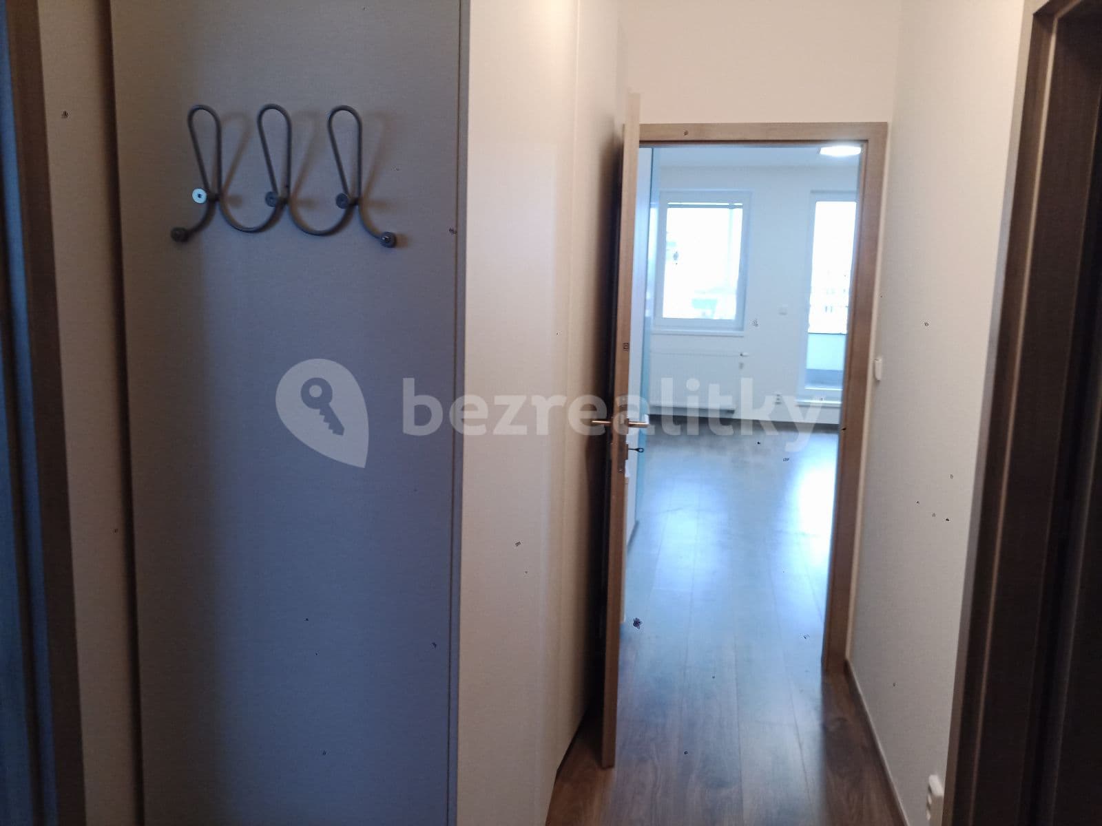 Pronájem bytu 2+kk 56 m², Ve Stromovce, Hradec Králové, Královéhradecký kraj Pronájem bytu 2+kk 56 m², Ve Stromovce, Hradec Králové, Královéhradecký kraj