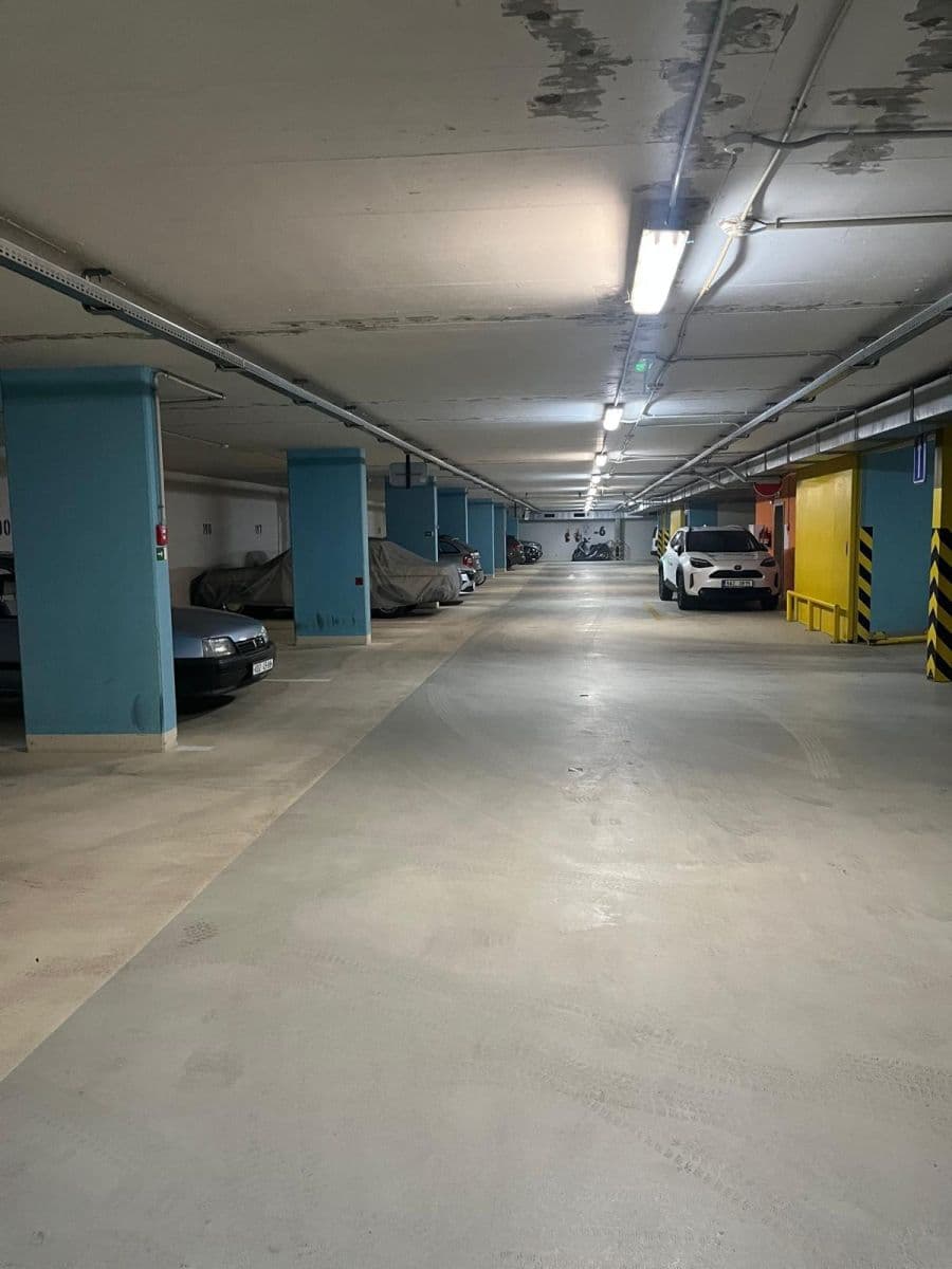 Pronájem bytu 1+kk 34 m², Sluneční náměstí, Praha, Praha Pronájem bytu 1+kk 34 m², Sluneční náměstí, Praha, Praha
