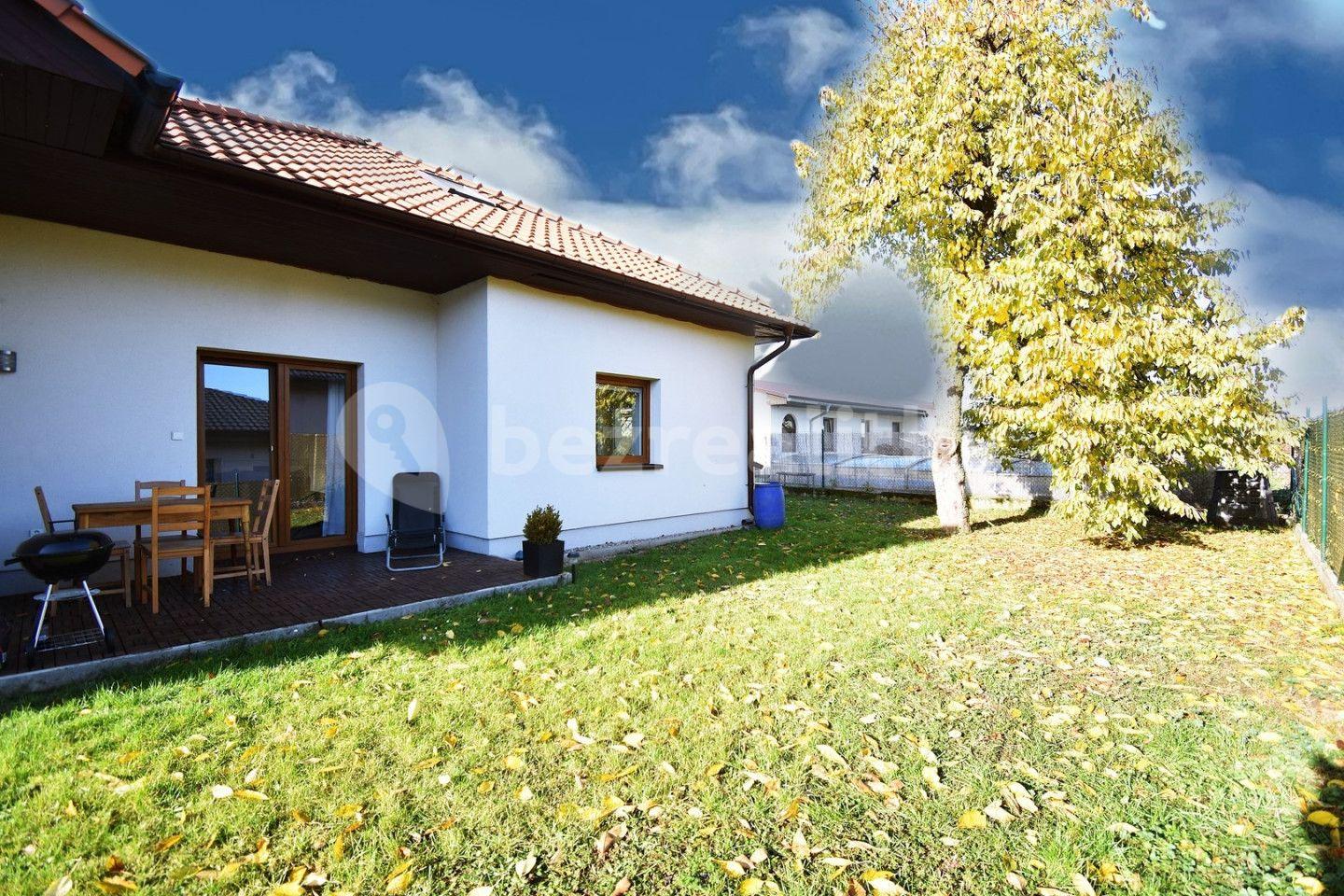 Prodej domu 140 m², pozemek 514 m², Vraňany, Středočeský kraj