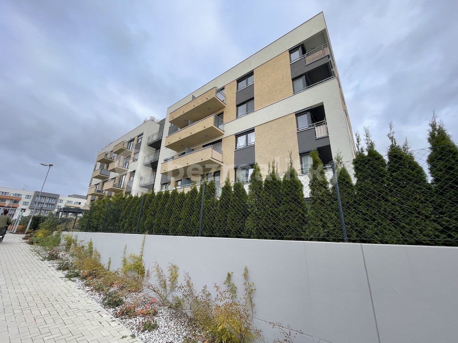 Pronájem bytu 1+kk 35 m², Do Zahrádek Ⅰ, Praha, Praha Pronájem bytu 1+kk 35 m², Do Zahrádek Ⅰ, Praha, Praha